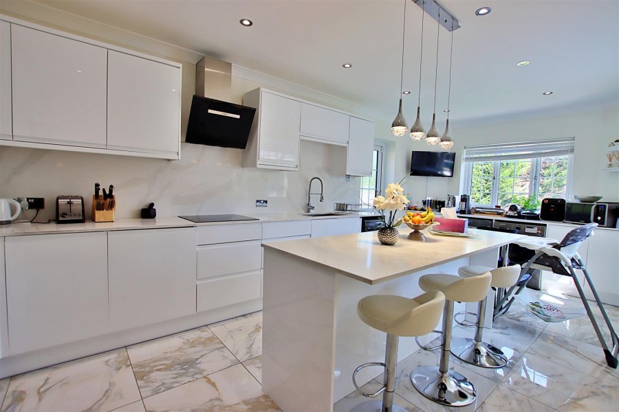 Images for Theobald Street, Borehamwood EAID:SIMMONSESTAPI BID:1