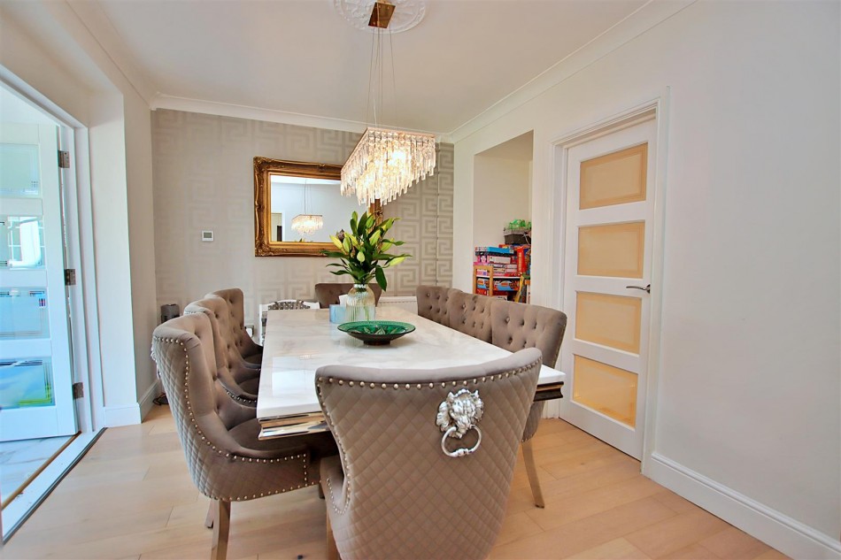 Images for Theobald Street, Borehamwood EAID:SIMMONSESTAPI BID:1