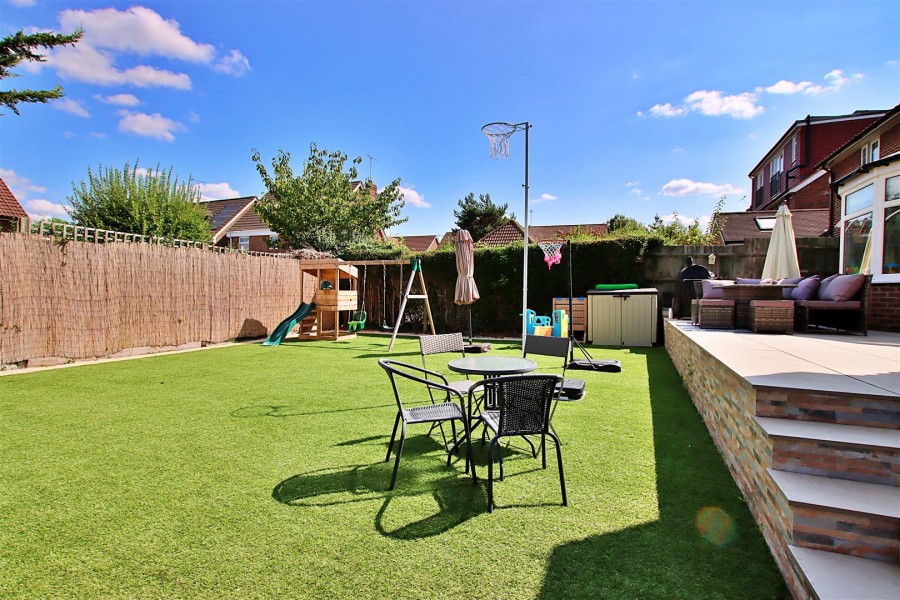 Images for Theobald Street, Borehamwood EAID:SIMMONSESTAPI BID:1