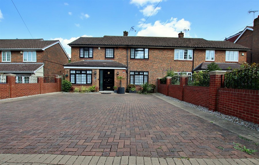 Images for Theobald Street, Borehamwood EAID:SIMMONSESTAPI BID:1