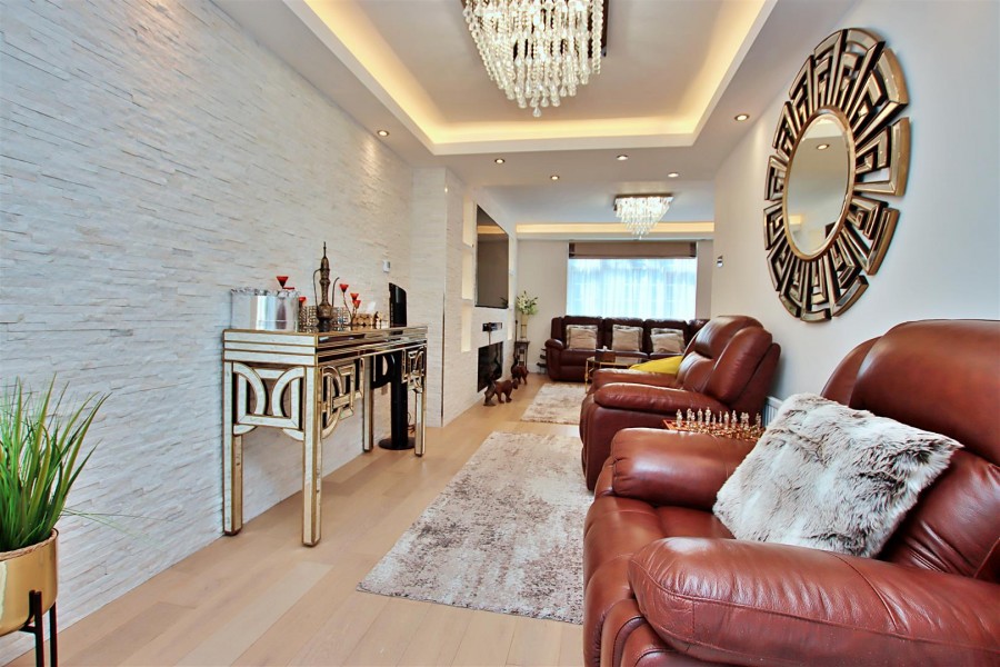 Images for Theobald Street, Borehamwood EAID:SIMMONSESTAPI BID:1