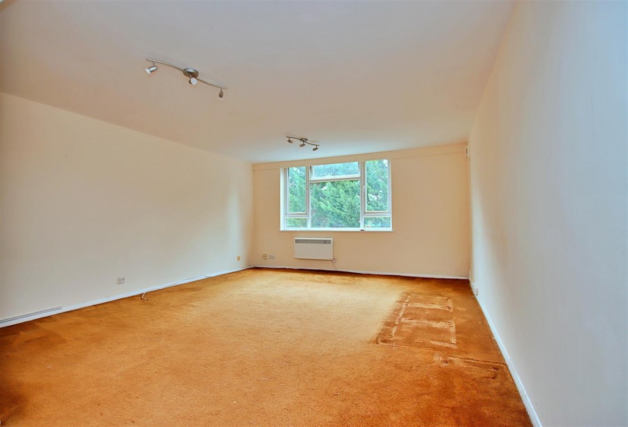 Images for Holt Close, Elstree EAID:SIMMONSESTAPI BID:1