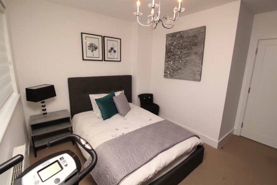 Images for Elstree Way, Borehamwood EAID:SIMMONSESTAPI BID:1