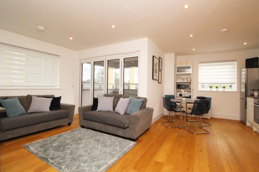 Images for Elstree Way, Borehamwood EAID:SIMMONSESTAPI BID:1