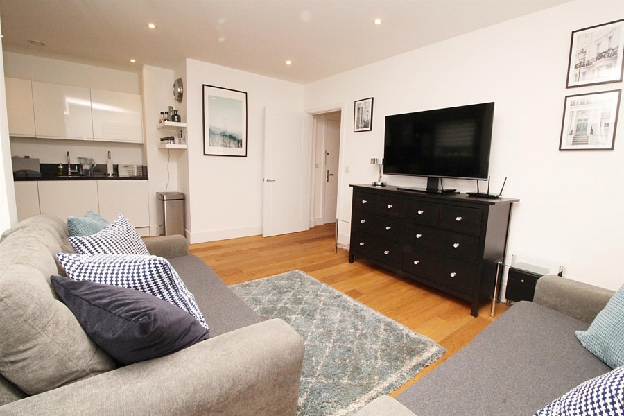 Images for Elstree Way, Borehamwood EAID:SIMMONSESTAPI BID:1