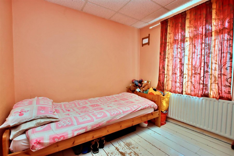 Images for Delius Close, Elstree EAID:SIMMONSESTAPI BID:1