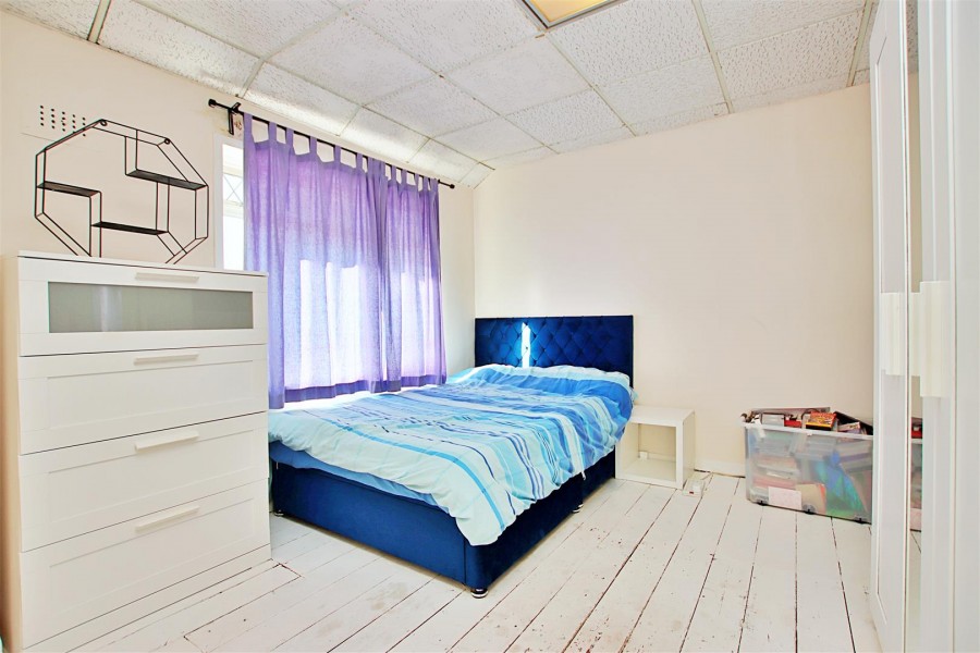 Images for Delius Close, Elstree EAID:SIMMONSESTAPI BID:1