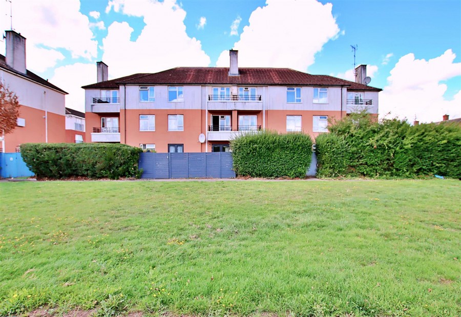 Images for Tempsford Avenue, Borehamwood EAID:SIMMONSESTAPI BID:1