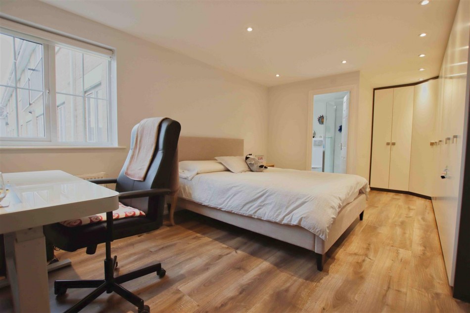 Images for Coleridge Way, Borehamwood EAID:SIMMONSESTAPI BID:1