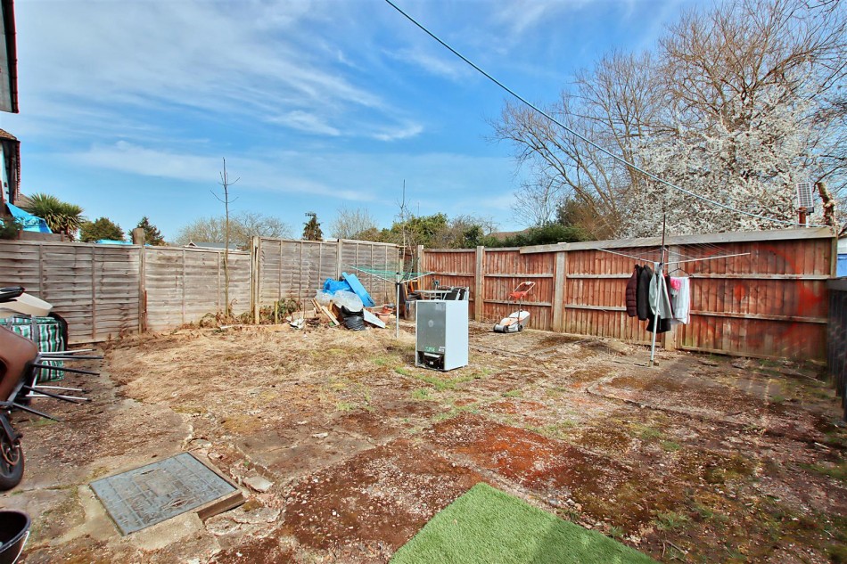 Images for Eldon Avenue, Borehamwood EAID:SIMMONSESTAPI BID:1