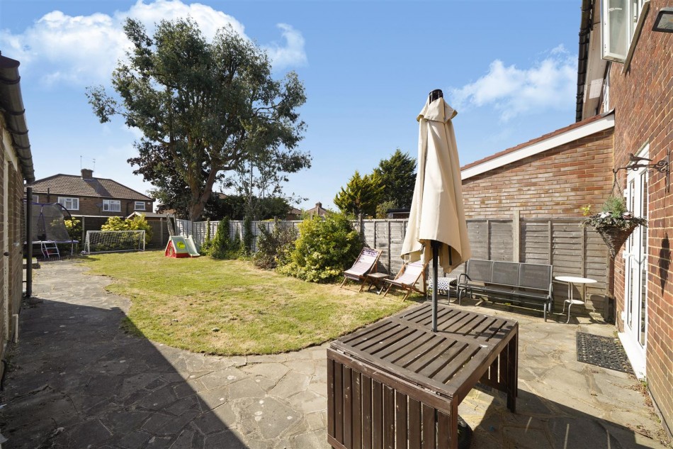 Images for Thornbury Gardens, Borehamwood EAID:SIMMONSESTAPI BID:1