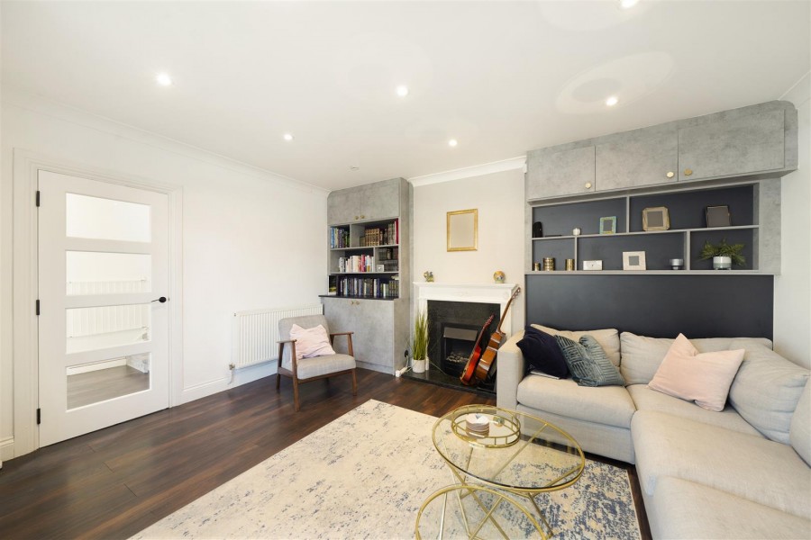 Images for Thornbury Gardens, Borehamwood EAID:SIMMONSESTAPI BID:1