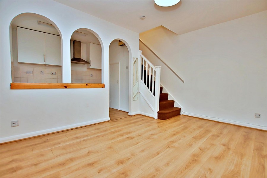 Images for Banks Road, Borehamwood EAID:SIMMONSESTAPI BID:1