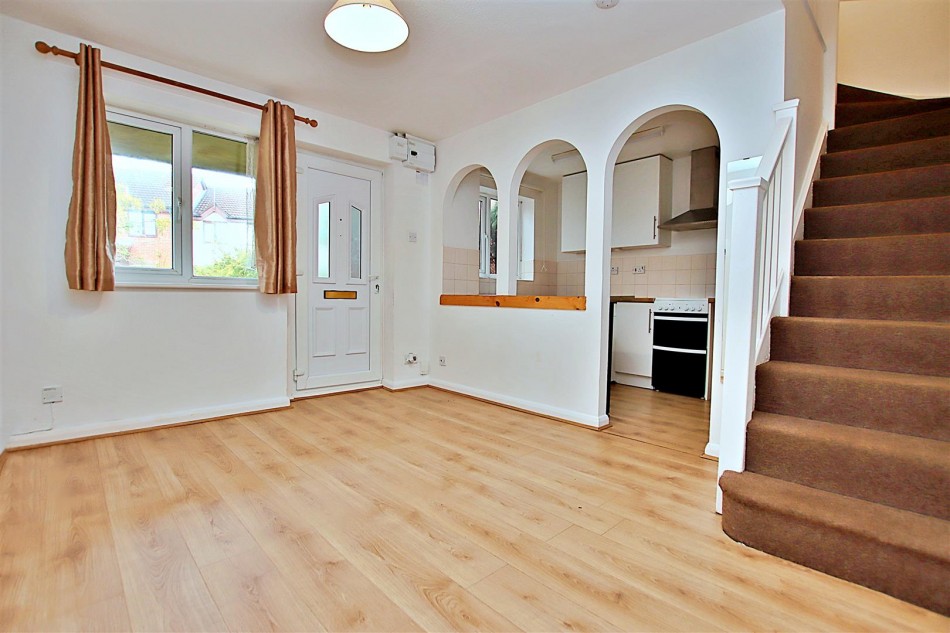 Images for Banks Road, Borehamwood EAID:SIMMONSESTAPI BID:1