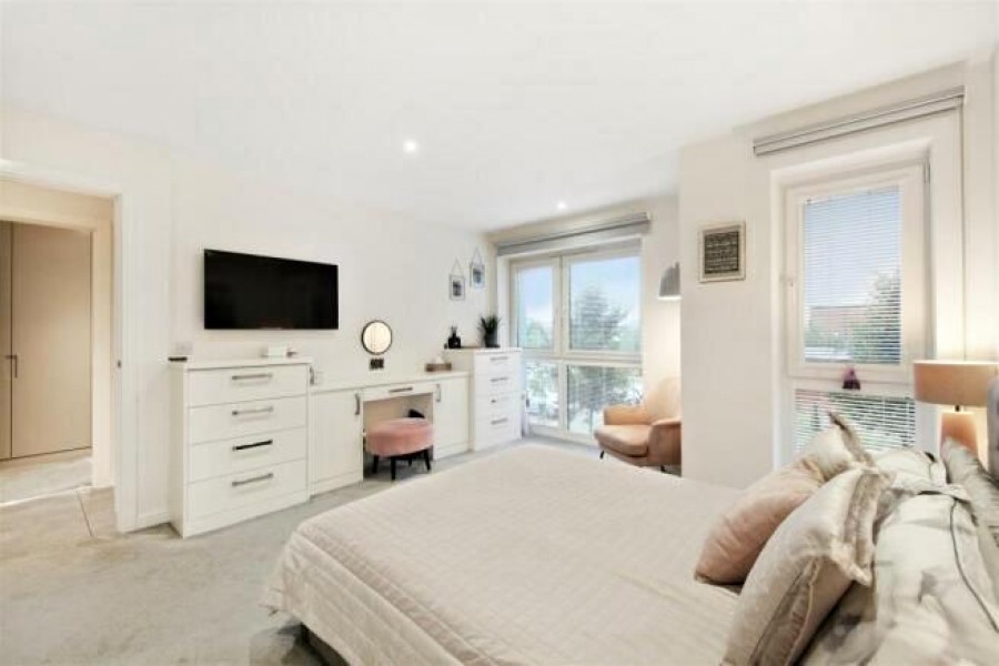Images for Nuffield House,Holmesley Road, Borehamwood EAID:SIMMONSESTAPI BID:1