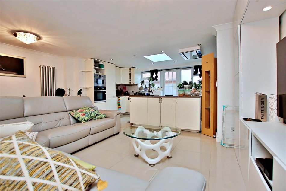 Images for Dales Path, Farriers Way, Borehamwood EAID:SIMMONSESTAPI BID:1