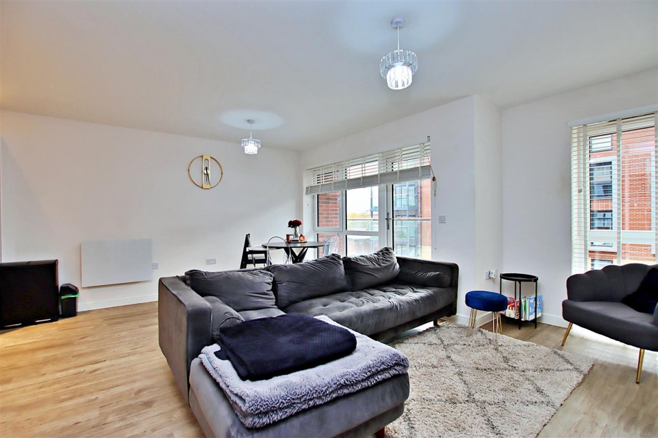 Images for Darwin House,Holmesley Road, Borehamwood EAID:SIMMONSESTAPI BID:1