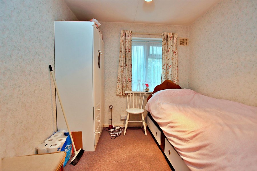 Images for Crown Road, Borehamwood EAID:SIMMONSESTAPI BID:1