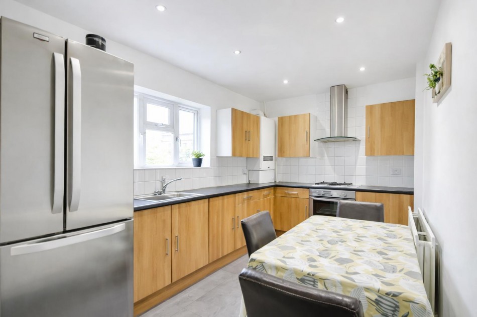 Images for Knebworth Path, Borehamwood EAID:SIMMONSESTAPI BID:1