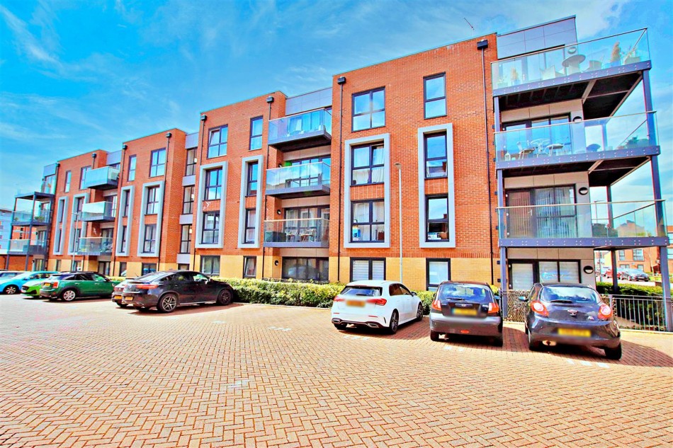 Images for Darwin House,Holmesley Road, Borehamwood EAID:SIMMONSESTAPI BID:1