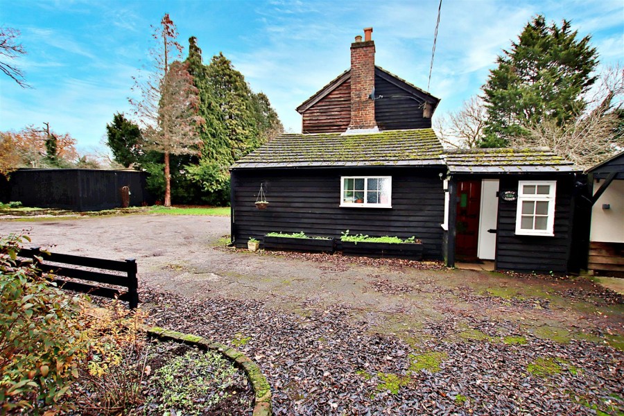 Images for Buckettsland Lane, Borehamwood EAID:SIMMONSESTAPI BID:1