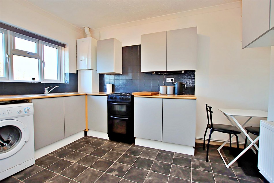 Images for Tempsford Avenue, Borehamwood EAID:SIMMONSESTAPI BID:1