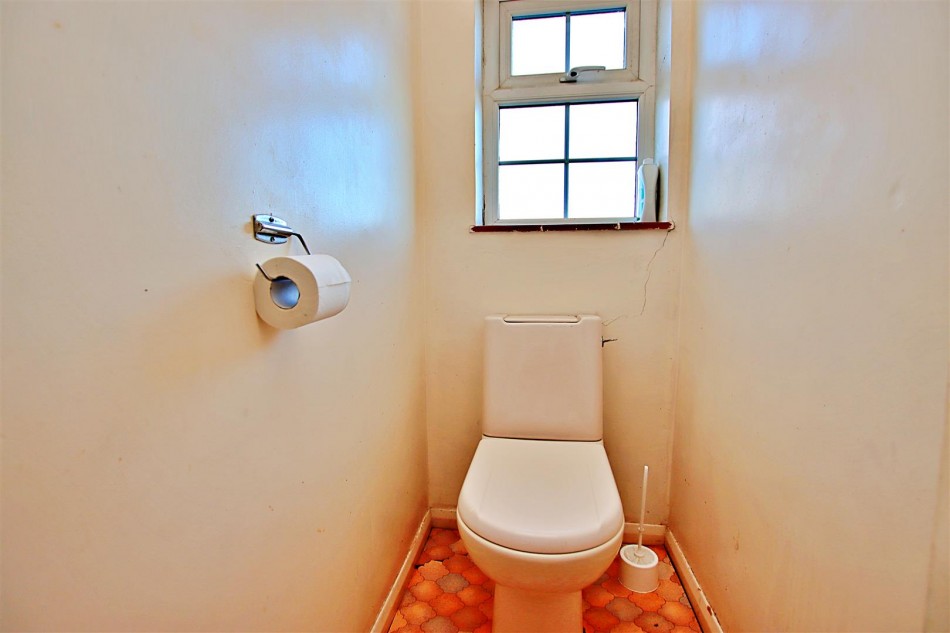 Images for Carrington Avenue, Borehamwood EAID:SIMMONSESTAPI BID:1