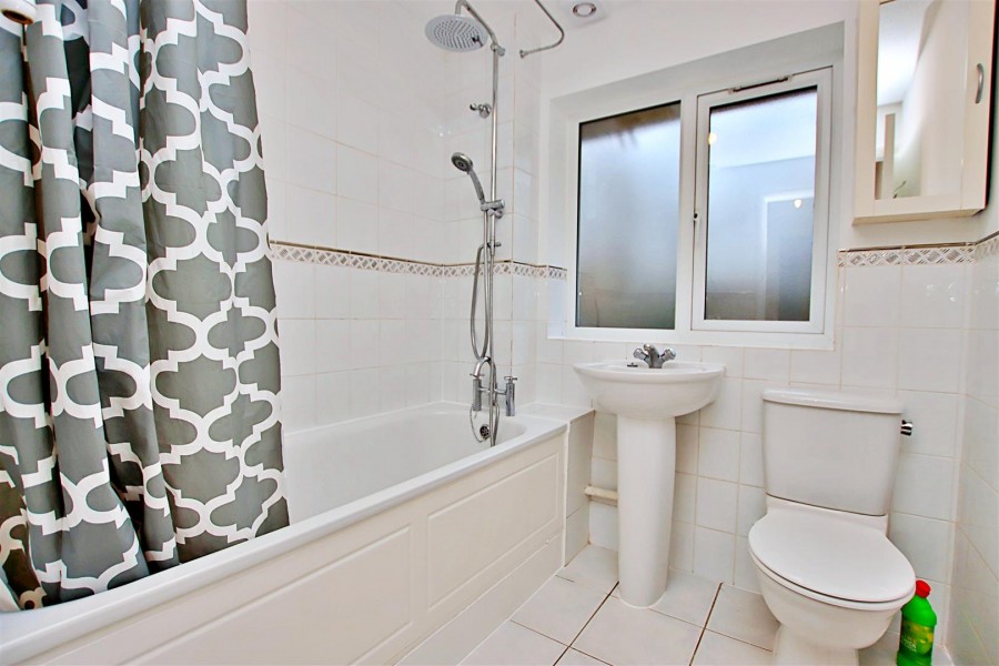 Images for Cygnet Close, Borehamwood EAID:SIMMONSESTAPI BID:1