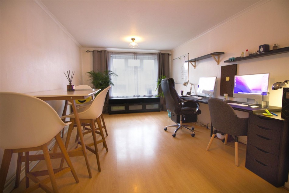 Images for Hunter Close, Borehamwood EAID:SIMMONSESTAPI BID:1