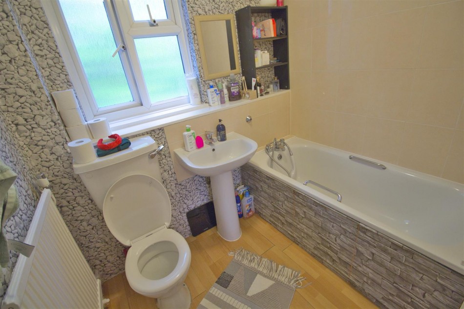 Images for Hunter Close, Borehamwood EAID:SIMMONSESTAPI BID:1