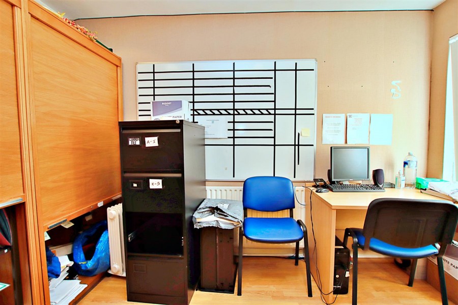 Images for Furzehill Road, Borehamwood EAID:SIMMONSESTAPI BID:1