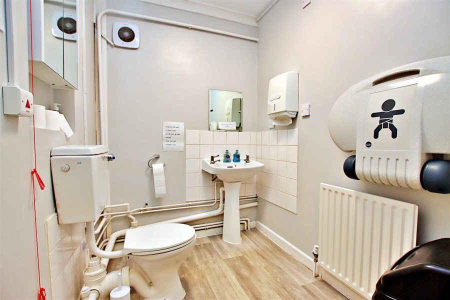 Images for Furzehill Road, Borehamwood EAID:SIMMONSESTAPI BID:1