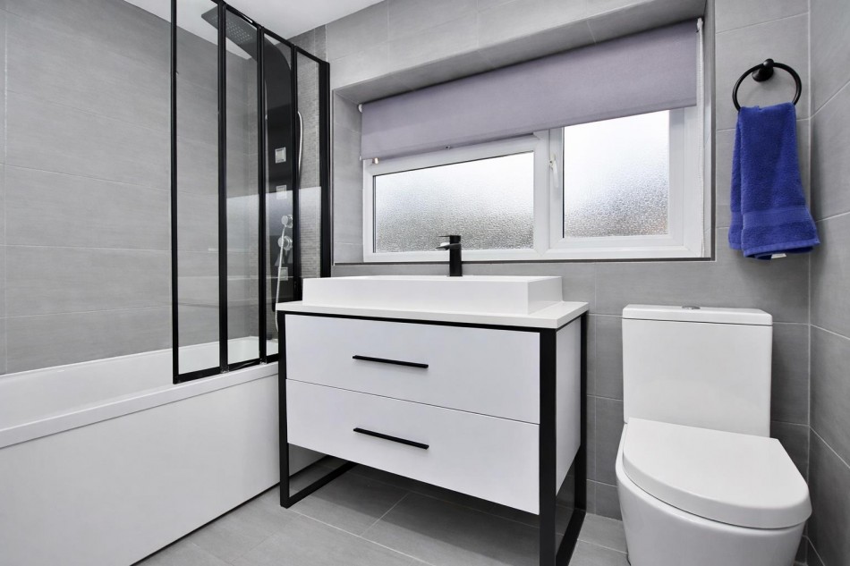 Images for Stapleton Road,Borehamwood EAID:SIMMONSESTAPI BID:1