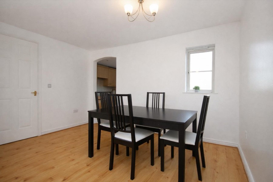 Images for Armstrong Close, Borehamwood EAID:SIMMONSESTAPI BID:1