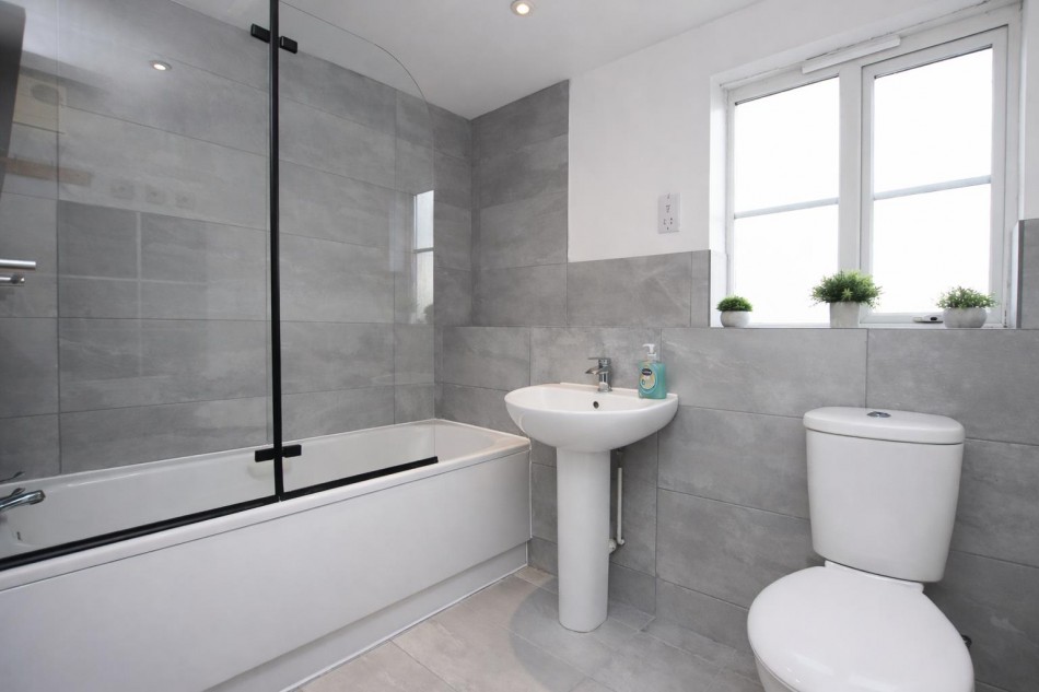 Images for Armstrong Close, Borehamwood EAID:SIMMONSESTAPI BID:1