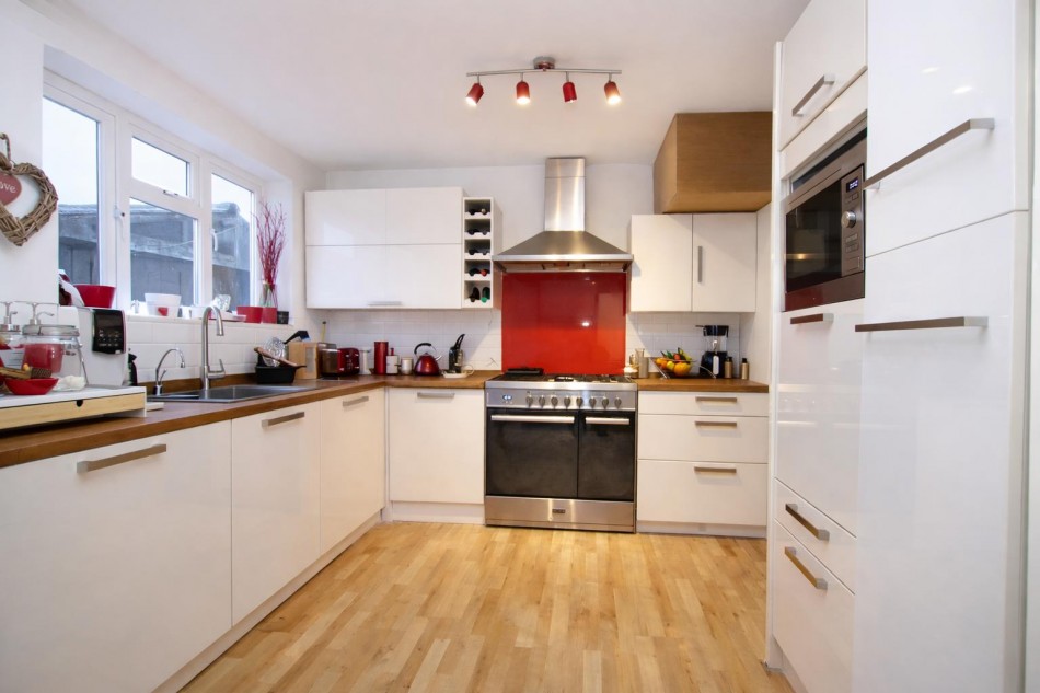 Images for Featherstone Gardens, Borehamwood EAID:SIMMONSESTAPI BID:1