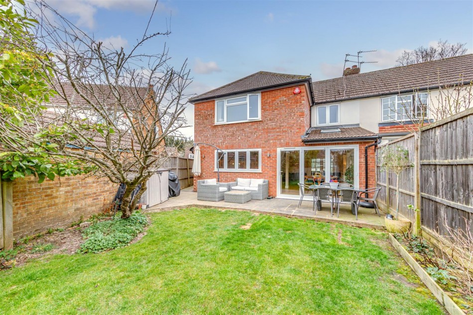 Images for Park Crescent, Elstree EAID:SIMMONSESTAPI BID:1