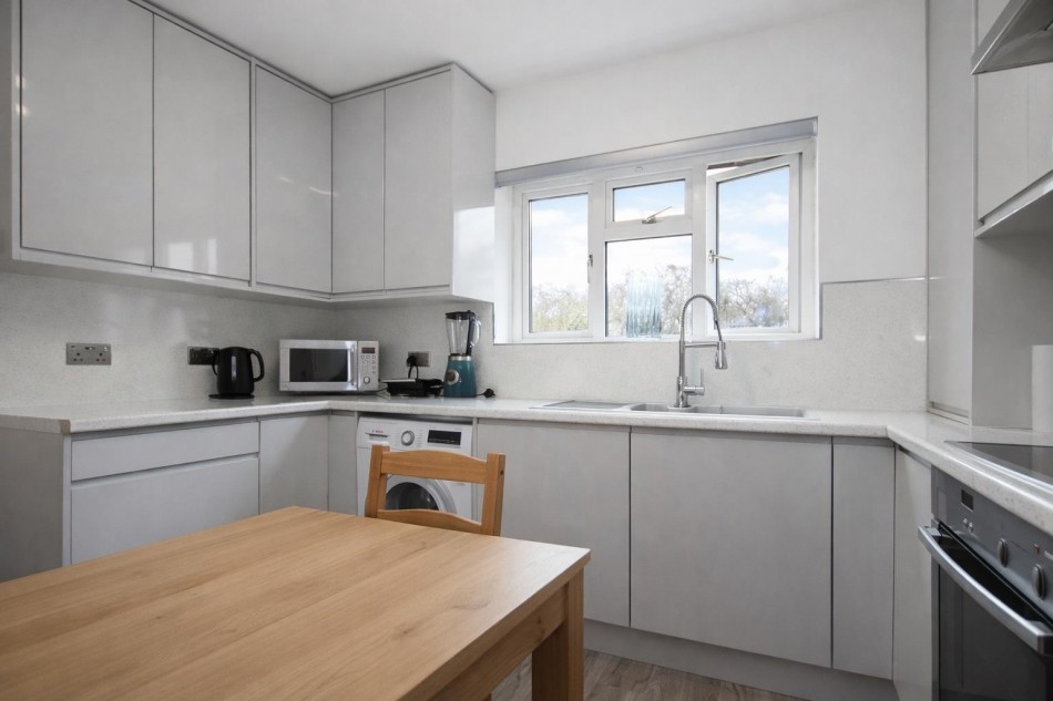 Images for Berwick Road, Borehamwood EAID:SIMMONSESTAPI BID:1