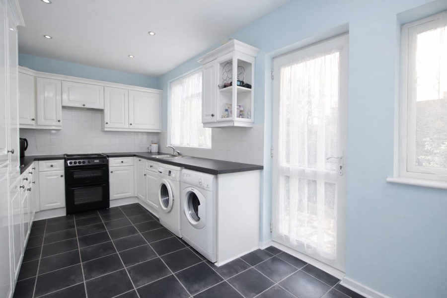 Images for Allerton Road, Borehamwood EAID:SIMMONSESTAPI BID:1