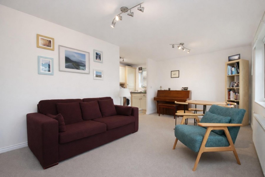 Images for Queens Court,Bennington Drive, Borehamwood EAID:SIMMONSESTAPI BID:1