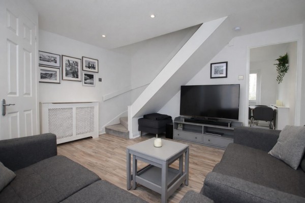 Danziger Way, Borehamwood - EAID:SIMMONSESTAPI, BID:1