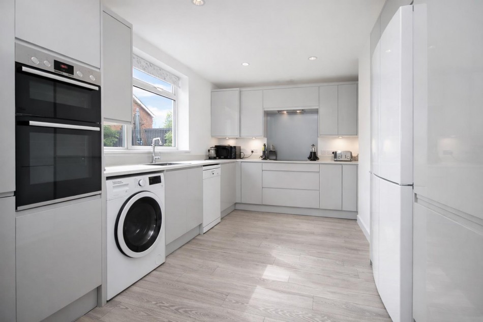 Images for Barton Way,Borehamwood EAID:SIMMONSESTAPI BID:1