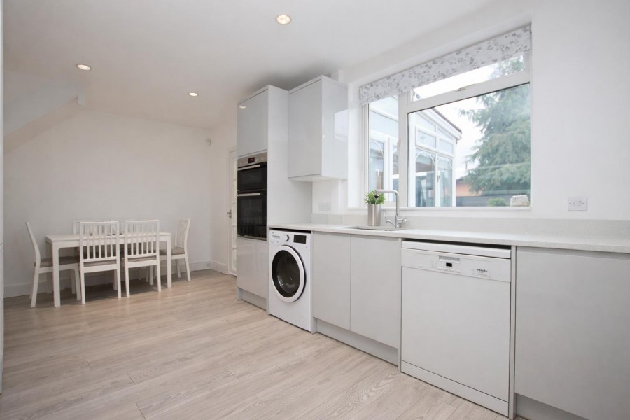 Images for Barton Way,Borehamwood EAID:SIMMONSESTAPI BID:1