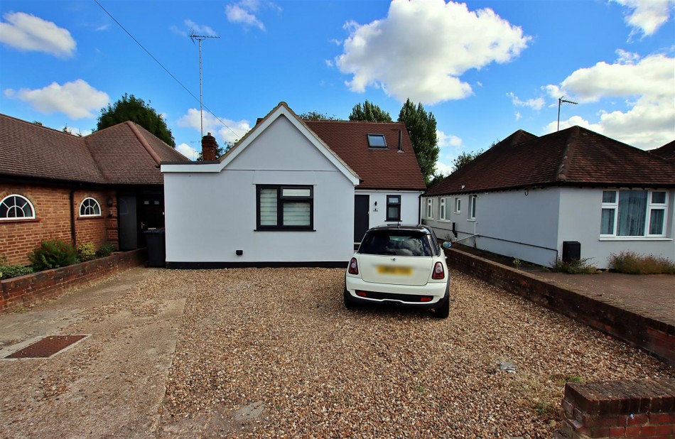 Images for Grosvenor Road, Borehamwood EAID:SIMMONSESTAPI BID:1