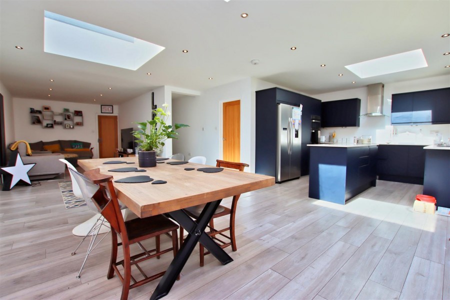 Images for Grosvenor Road, Borehamwood EAID:SIMMONSESTAPI BID:1