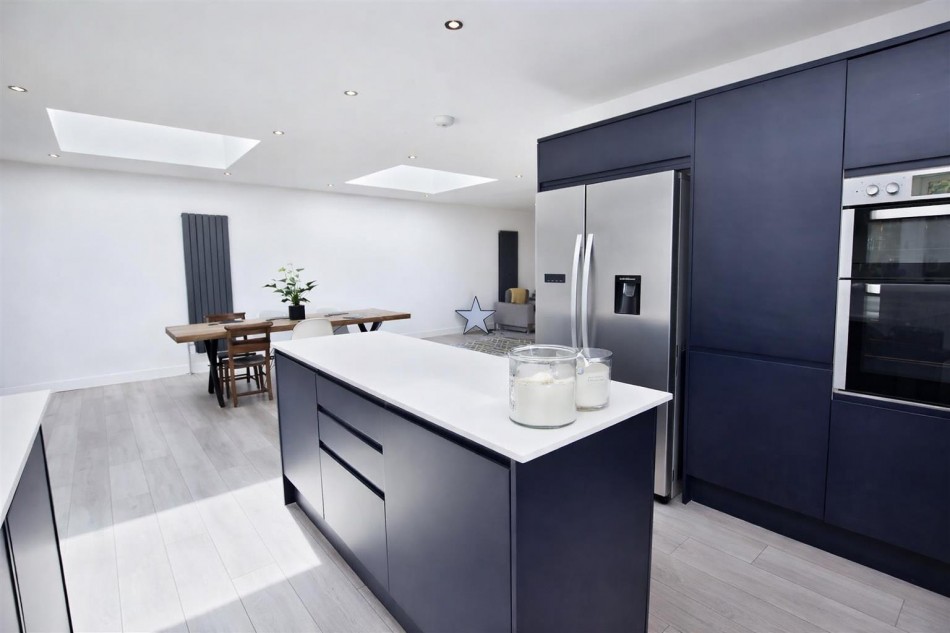 Images for Grosvenor Road, Borehamwood EAID:SIMMONSESTAPI BID:1