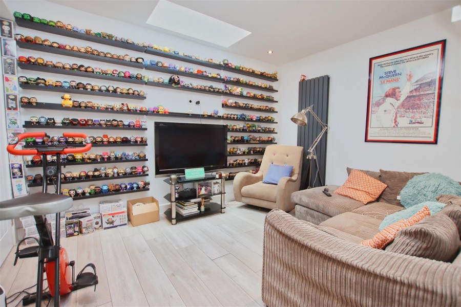 Images for Grosvenor Road, Borehamwood EAID:SIMMONSESTAPI BID:1