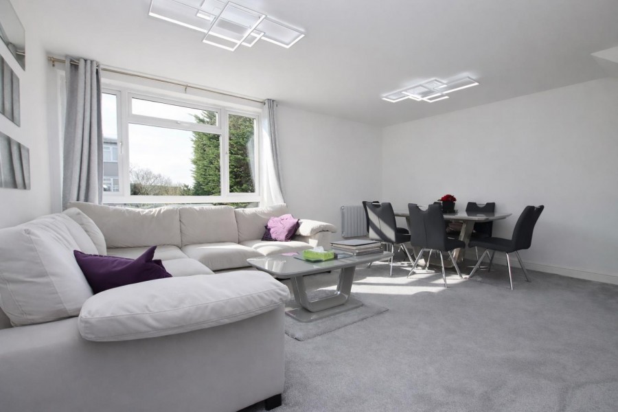 Images for Watling Court,High Street, Elstree EAID:SIMMONSESTAPI BID:1