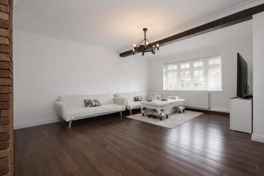 Images for Cleveland Crescent, Borehamwood EAID:SIMMONSESTAPI BID:1