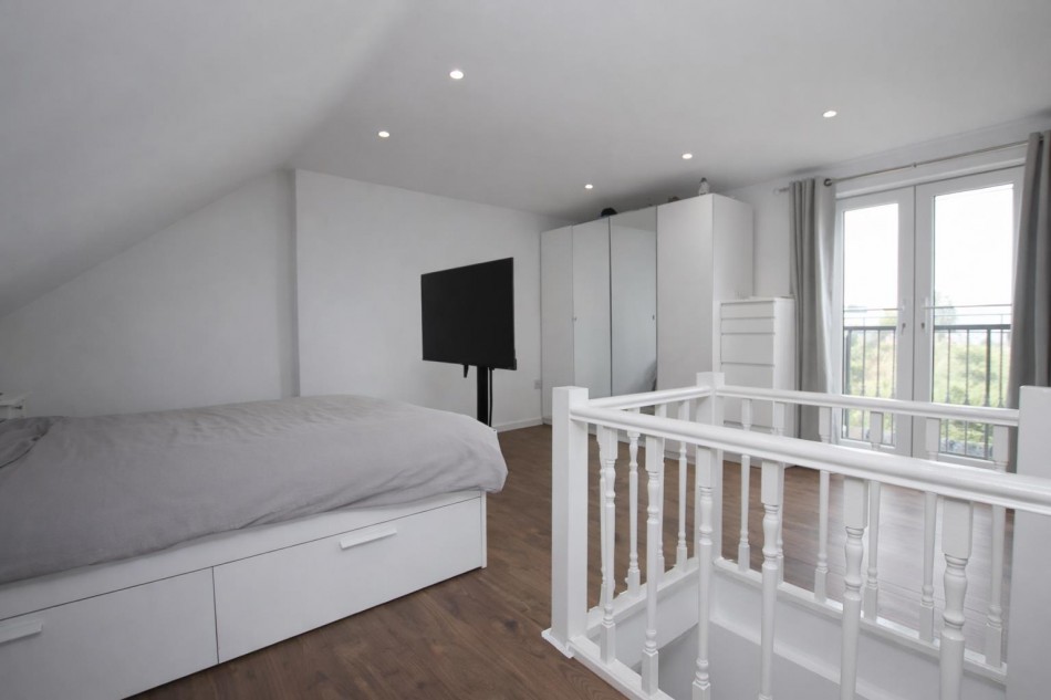 Images for Cleveland Crescent, Borehamwood EAID:SIMMONSESTAPI BID:1